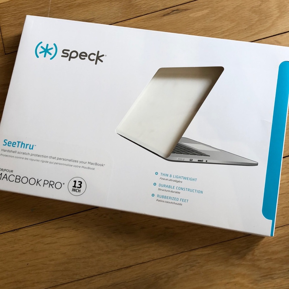 Speck clear laptop case